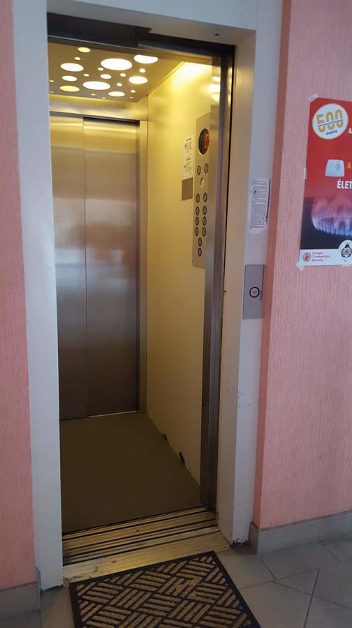 Ametiszt Apartman Hévíz Εξωτερικό φωτογραφία