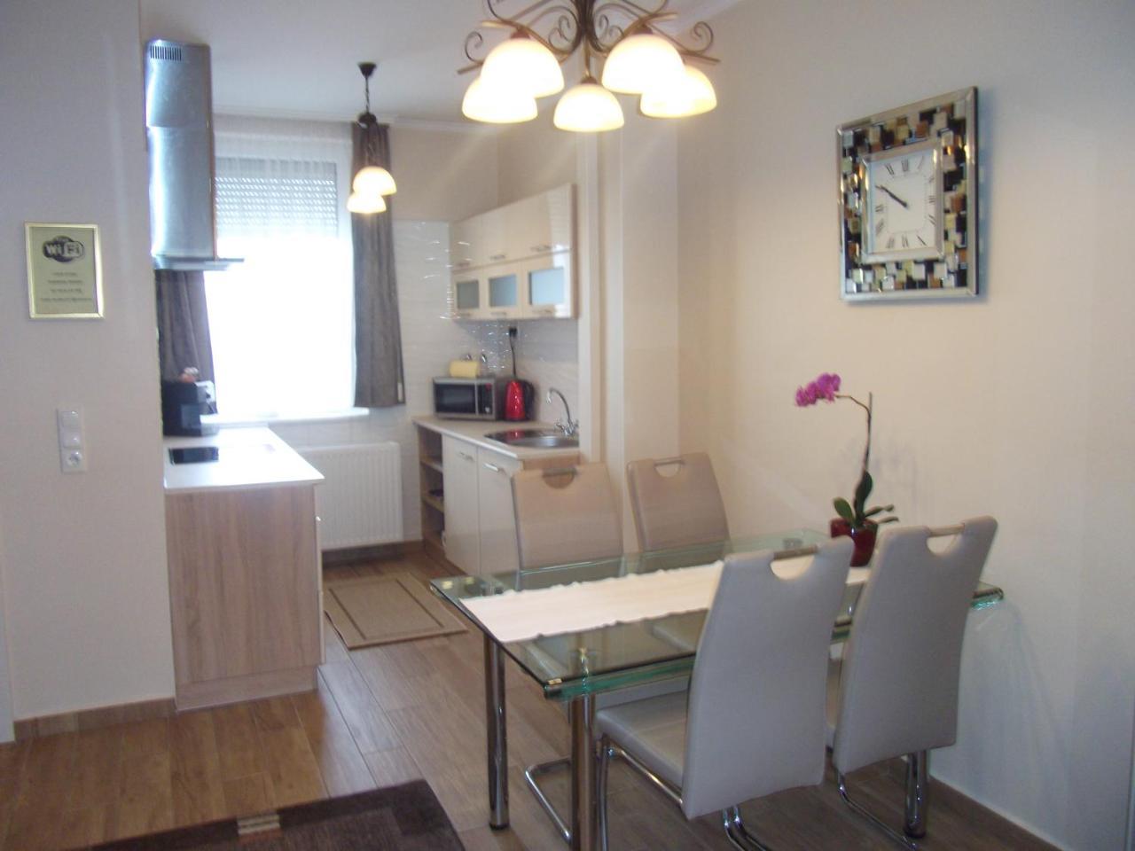 Ametiszt Apartman Hévíz Εξωτερικό φωτογραφία